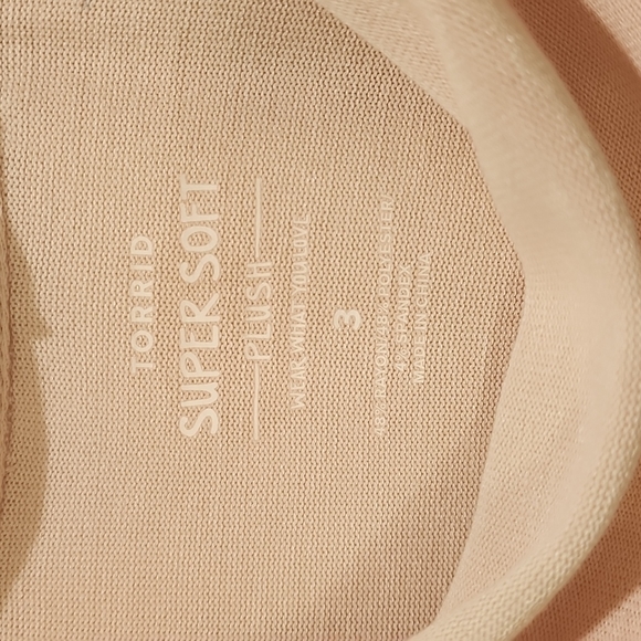 Torrid super soft pink tunic sweater longer length - Picture 3 of 5